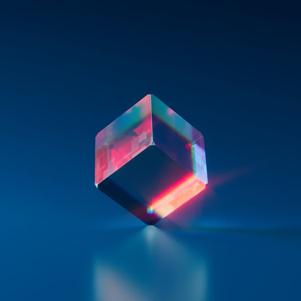 Cube that is equilibrated in one of its edges